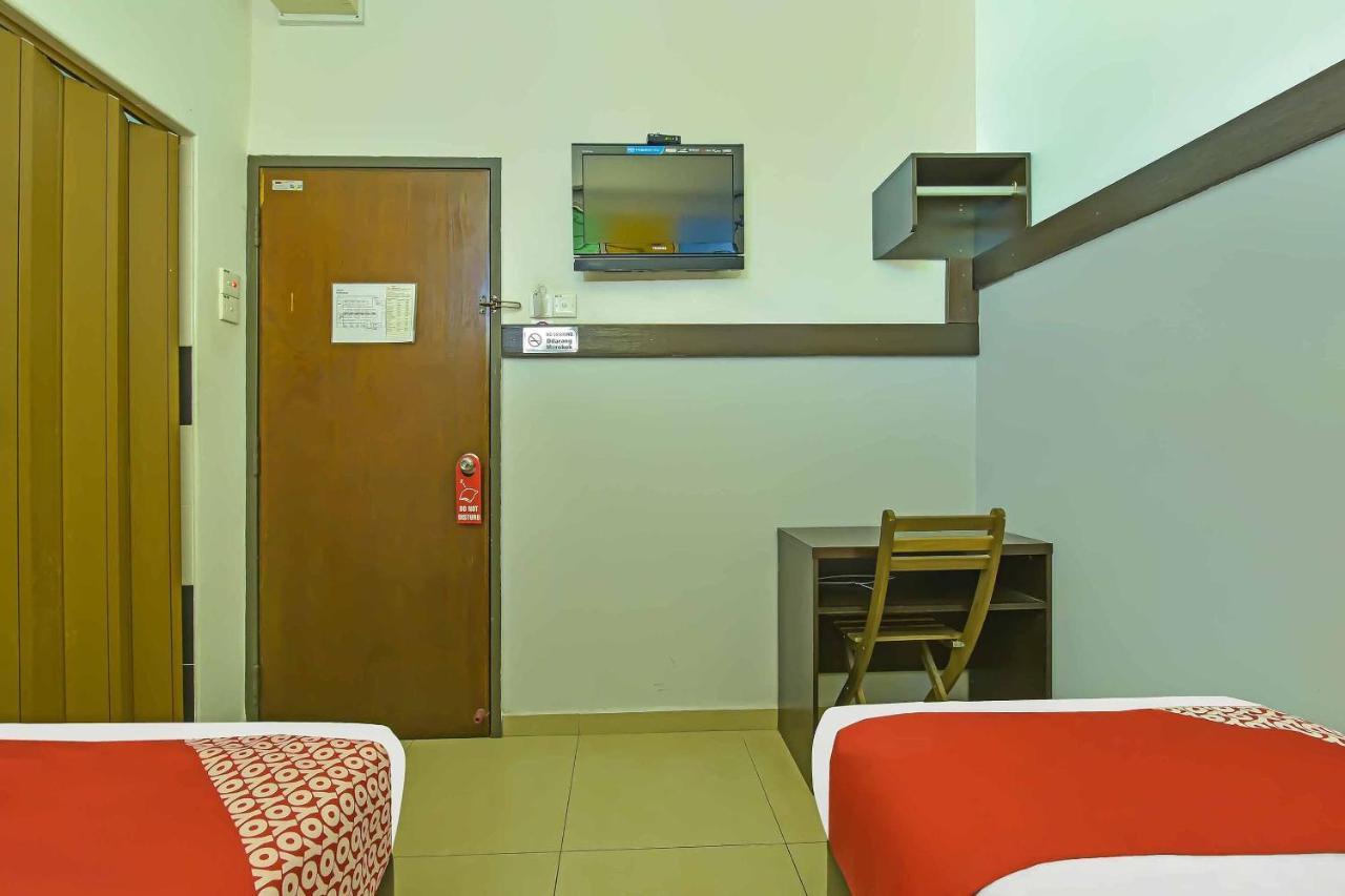 Capital O 90754 Gopeng Inn อิโปห์ ภายนอก รูปภาพ