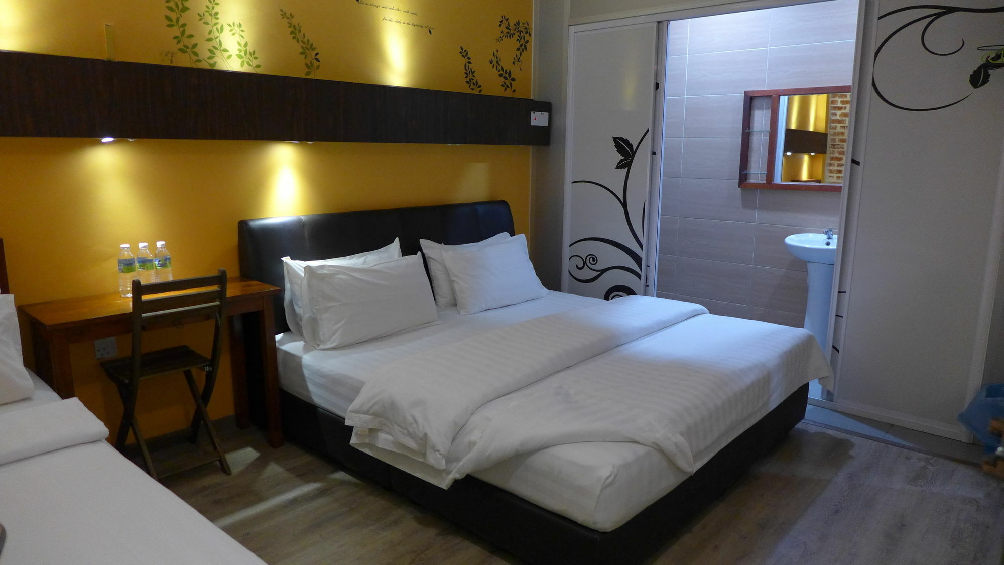 Capital O 90754 Gopeng Inn อิโปห์ ภายนอก รูปภาพ